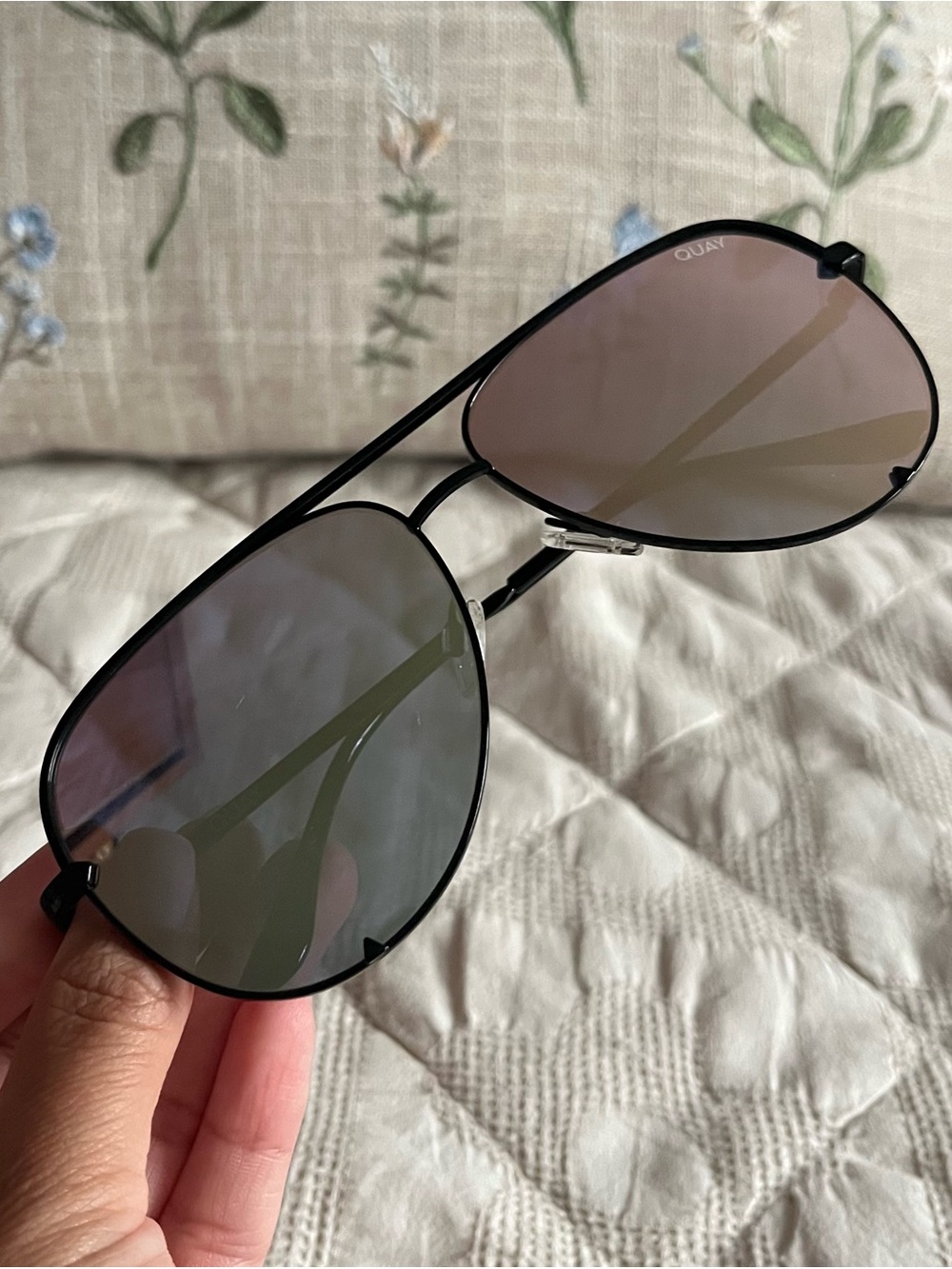 Quay Australia High Key Sunglasses - Picture 2 of 5
